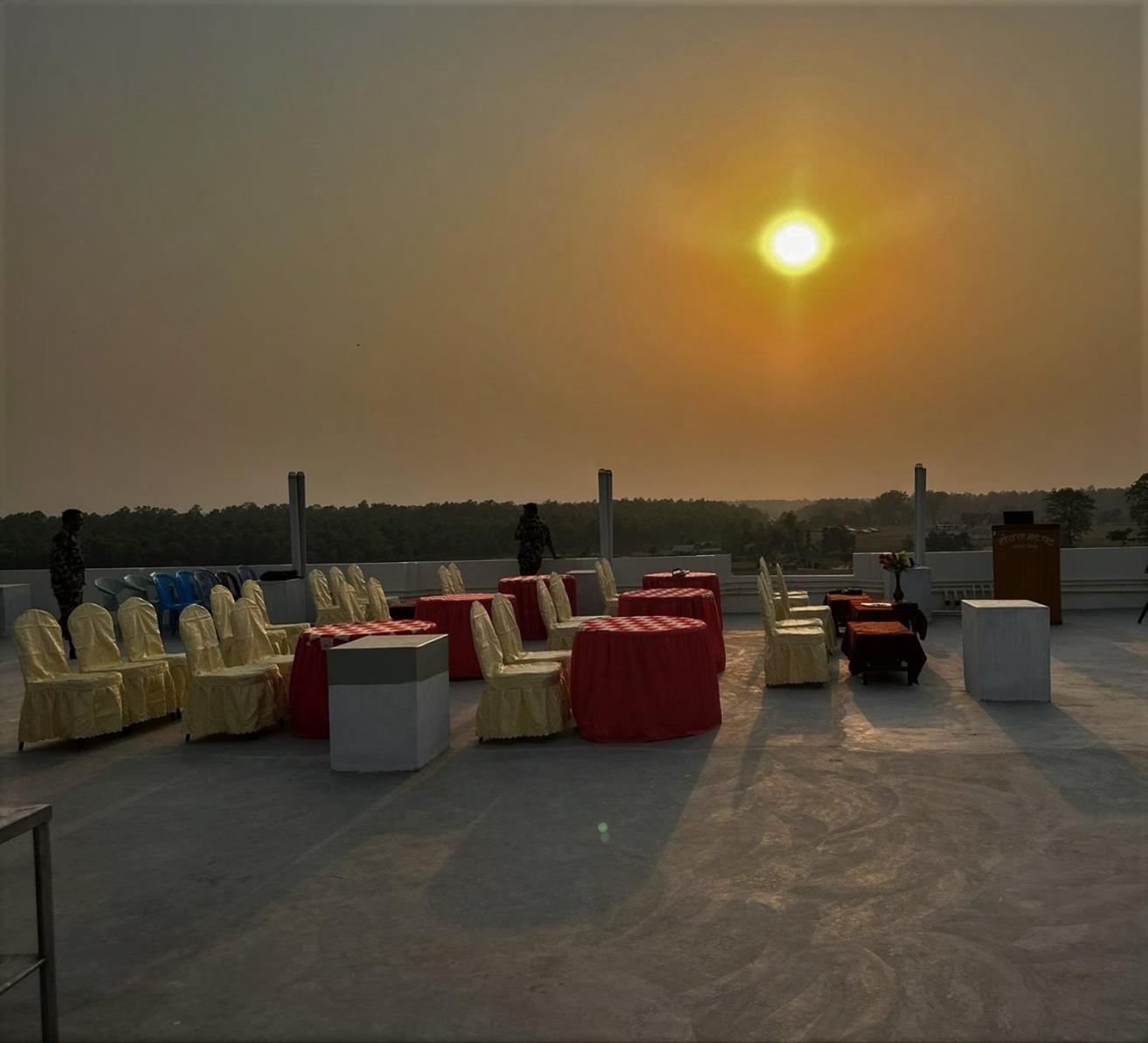 Hotel Hot Pot, Dhangadhi Экстерьер фото